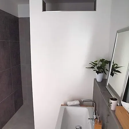 ホテル Weinquartier Bissersheim